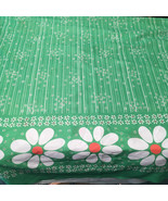 Green with white daisy flower pattern sewing fabric vintage material - $27.23 CAD