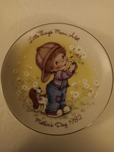 Avon Mother's Day 1982 Porcelain Collector Plate - Little Things Mean A Lot - $14.99