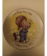 Avon Mother&#39;s Day 1982 Porcelain Collector Plate - Little Things Mean A Lot - £11.84 GBP