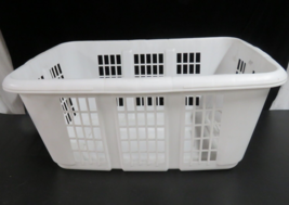 Vintage 90’s 1996 New Rubbermaid Deadstock Laundry Basket #2965 White Rectangle - £19.53 GBP