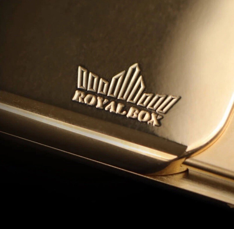 8 Slot Royal Box 24K Gold Plated Luxury Snuff Box w/ Built In 3” Metal Straw Item image 6