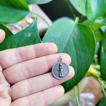 Vintage Sterling Silver Native American Medallion Coin Pendant - £38.64 GBP