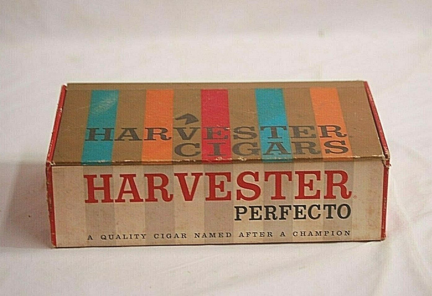 Vintage Harvester Cigars Perfecto Cigar Box Tobacciana Advertising Sold Empty Item image 2