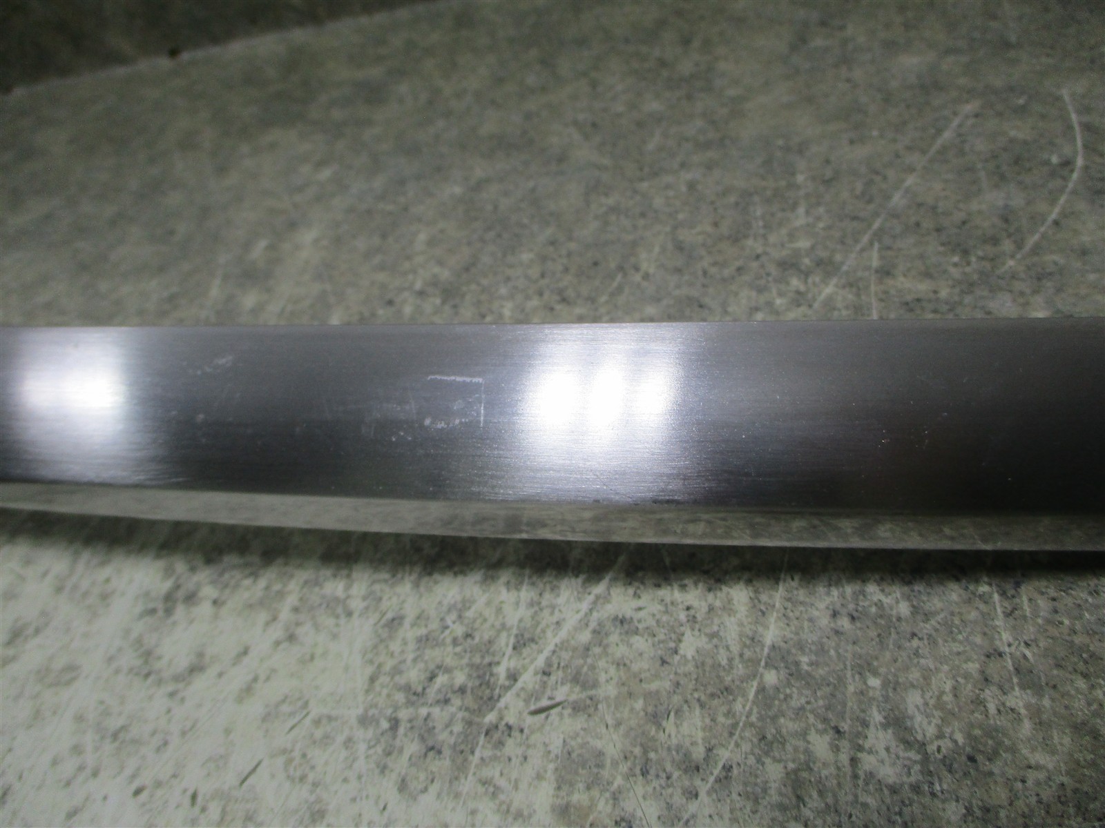 FRIGIDAIRE RANGE HANDLE DEEP SCRATCHES PART # 318919602 Item image 2