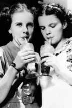Judy Garland As Judy And Deanna Durbin As Edna In Every Sunday 11x17 Mini Poster - £10.21 GBP