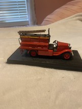 1920 Chevrolet Model Fire Engine 1:50 Scale diecast - $12.94 CAD