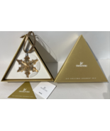Gold 2015 Swarovski Crystal SCS Christmas Ornament MIB 5135903 - £87.37 GBP