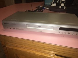 Toshiba SD-310V Dvd Player - $29.88
