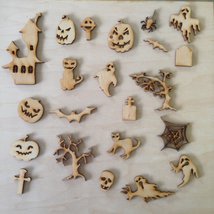 Halloween Ornaments 22 Piece Set 1&quot; to 3&quot; Raw Wood - £26.98 GBP