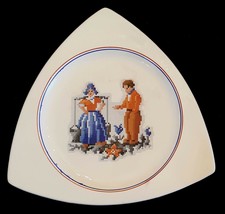 Tricorne Salem Dinner Plate Dutch Boy Girl Petit Point Blue Red Bands 19... - $9.88