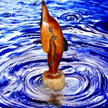 Gorgeous beautiful 12in. wooden handcrafted standing vintage dolphin - €68,43 EUR