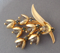 VTG Made in Austria Brooch Pin Smokey Glass Bead Gold Tone Abstract Flower Spray - £15.74 GBP