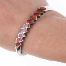 6 3/8&quot; 40&#39;s-50&#39;s Zuni Silver coral channel inlay zig-zag bracelet - £215.38 GBP