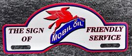 Mobil Oil Metal License Plate Topper - $732.94 MXN