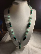 21-in Necklace Green Glass Beads Inc Tiger Eye Beads Silver Spacers  Chakra Pend - £26.55 GBP