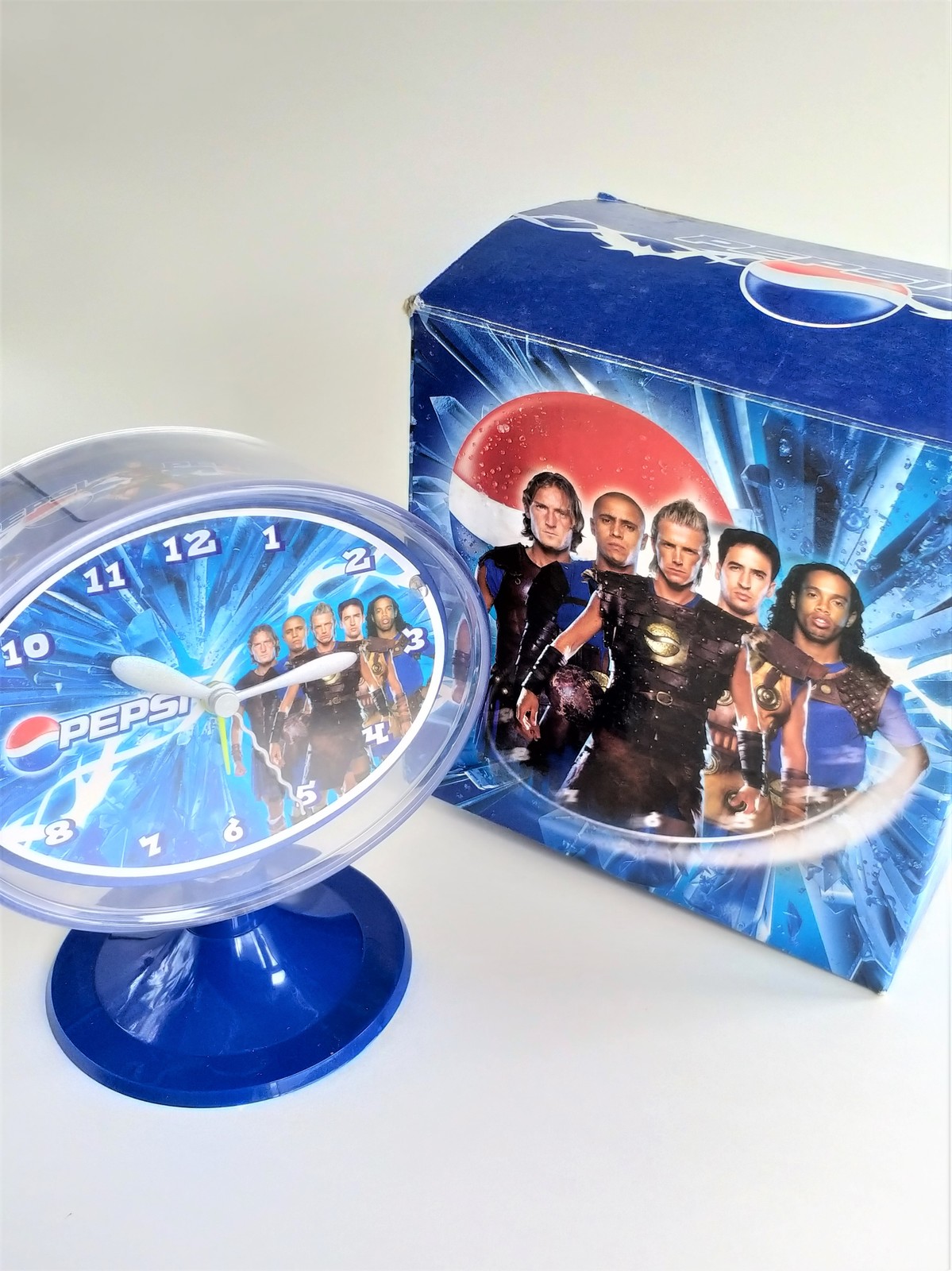 Pepsi Desk Clock 2004 Medieval Fight (Beckham, Ronaldinho, Carlos, Totti, Raul) - £51.75 GBP