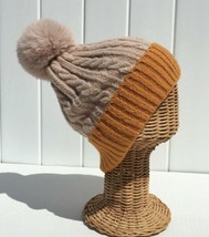 Women&#39;S Winter Thick Two-Tone Tan / Yellow Knit Fuzzy Fur Pom Ski Beanie... - £20.71 GBP