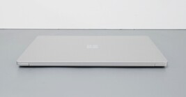 Microsoft Surface Laptop 4 15" AMD Ryzen 7 8GB 512GB SSD image 7