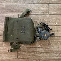 U.S. Army Gas Mask And Canvas Handbag - 260 Gms Gas Mask &amp; M9 Gask Mask Bag - £79.82 GBP