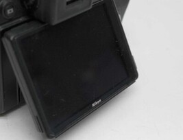 Nikon COOLPIX P100 10.3MP Digital Camera - Black image 8