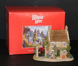 SORE PAWS a Lilliput Lane Cottage from the English Collection North L2022 © 1996 - £23.98 GBP