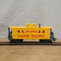 HO Scale Union Pacific 49940 Caboose Rolling Stock Yellow - $13.37