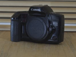 Canon EOS 10 35mm SLR Camera. Beautiful condition and easy to use. - $110.00