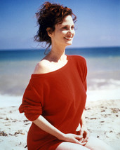 Lesley Ann Warren 16x20 Poster glamour pose on beach - £14.95 GBP