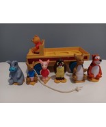 Walt Disney Productions Vintage Winnie the Pooh Pull Toy Bus Cart with 6... - €26,24 EUR