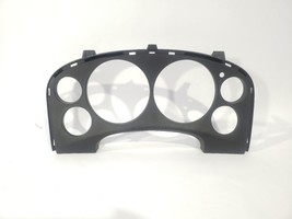 2011 GMC Sierra 3500 OEM Speedometer Cluster Bezel  25804699 - £39.47 GBP