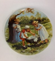 Knowles Office Hours 2nd Issue Friends I Remember Victorian Nurse Plate Mint - £18.37 GBP