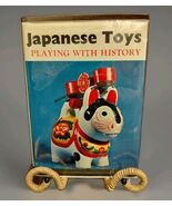 JAPANESE TOYS Playing with History Sonobe Sakemoto Pomeroy 1965 HCDJ - $1,569.37 MXN