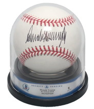Donald Trump Autographed Official MLB Baseball Beckett Encapsulated Auto 8 - $151,756.70 MXN