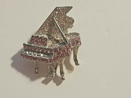 Vintage Grand Piano pink &amp; Champaign crystal Silver Tone Brooch Pin - £11.16 GBP