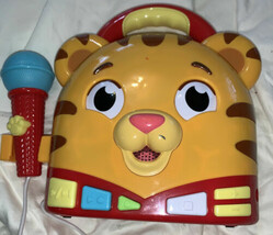 Daniel Tiger Singing machine Record Microphone  Jakks Fred Rogers FREE PLUSH - £20.33 GBP