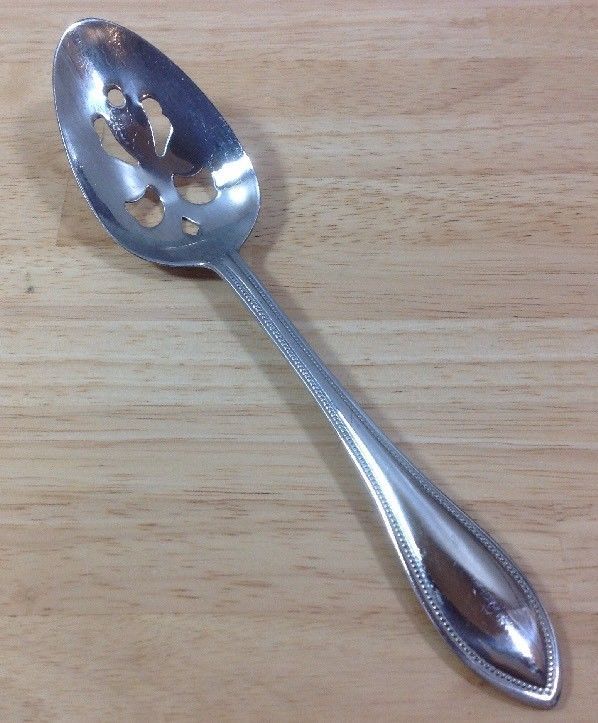 Wallace American Tradition Pierced Table Serving Spoon 18/10 Stainless Beaded - $12.19