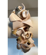 Bracelet Stretch Glass Made to Resemble Shells Cream Color Unbranded - £14.70 GBP