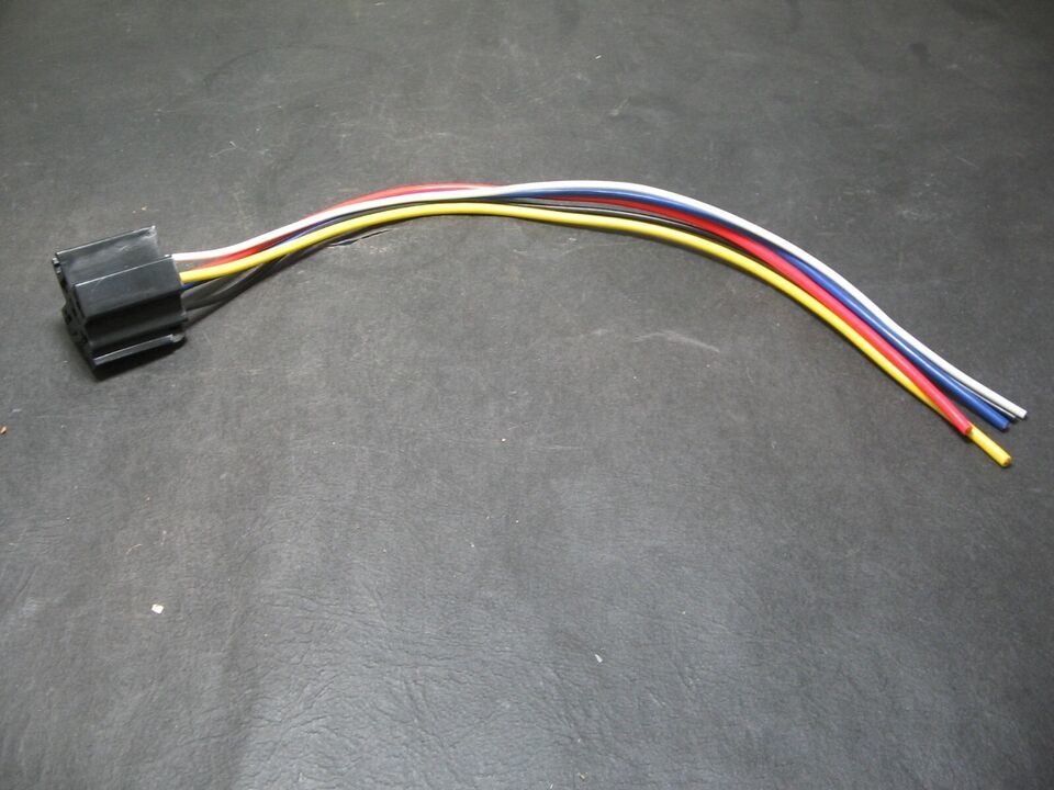 ERS-124 Relay Socket 16G #77109737 12 Inch NEW - $2.99