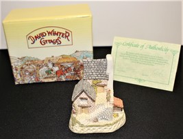 David Winter The Cobbler Cottage 1990 Collectors Guild Scene in Box with... - £15.68 GBP
