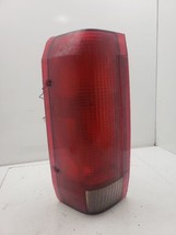 Driver Tail Light From 8501 GVW Rectangular Fits 90-97 FORD F250 PICKUP 759722 - £40.44 GBP