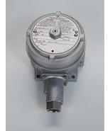 United Electric Controls MODEL 9995 I93 Type J120 Pressure Switch 480VAC... - $1,042.79 MXN