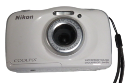 Nikon COOLPIX S33 13.2MP Digital Camera White With Battery (WORKS GREAT) - £47.55 GBP