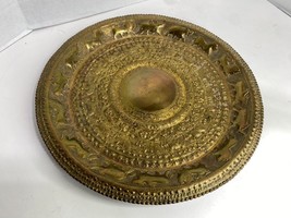 14&quot; Vintage Embossed Hammered Brass Decorative Plate w/ Bull Elephant Ho... - £39.27 GBP