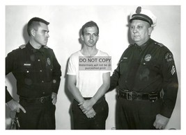 Lee Harvey Oswald In Police Custody John F. Kennedy Ass ASIN Ation 5X7 Photo - £6.76 GBP