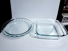 2 Pc PYREX Glass Bakeware Light Blue Tint - Square 2 Qt Baker, 9.5&quot; Pie ... - £10.90 GBP