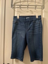 Nine West Jeans Capri Jeans Blue Mid-Rise Pull-on Women&#39;s Size 12 - $29.10