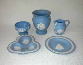 Wedgwood White on Lavender (Blue) Jasperware 5 Pc Coll England Vase-Salt... - £49.64 GBP