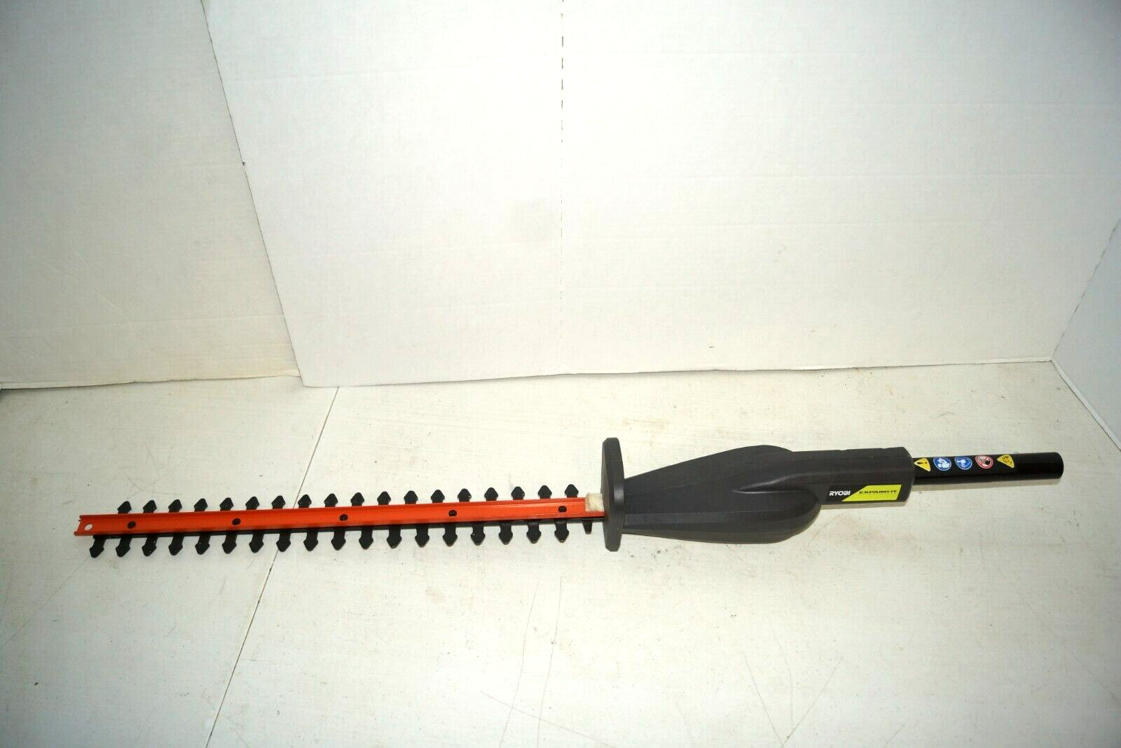 RYOBI RYHDG88 Expand-It 17-1/2 in Universal Hedge Trimmer Attachment BARELY USED - £70.39 GBP