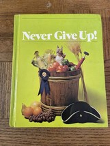 Never Give Up Book - $355.79 MXN
