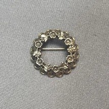 Vintage Floral Wreath Circle Brooch 1.15&quot; Gold-tone Flower Pin Filigree ... - £12.55 GBP